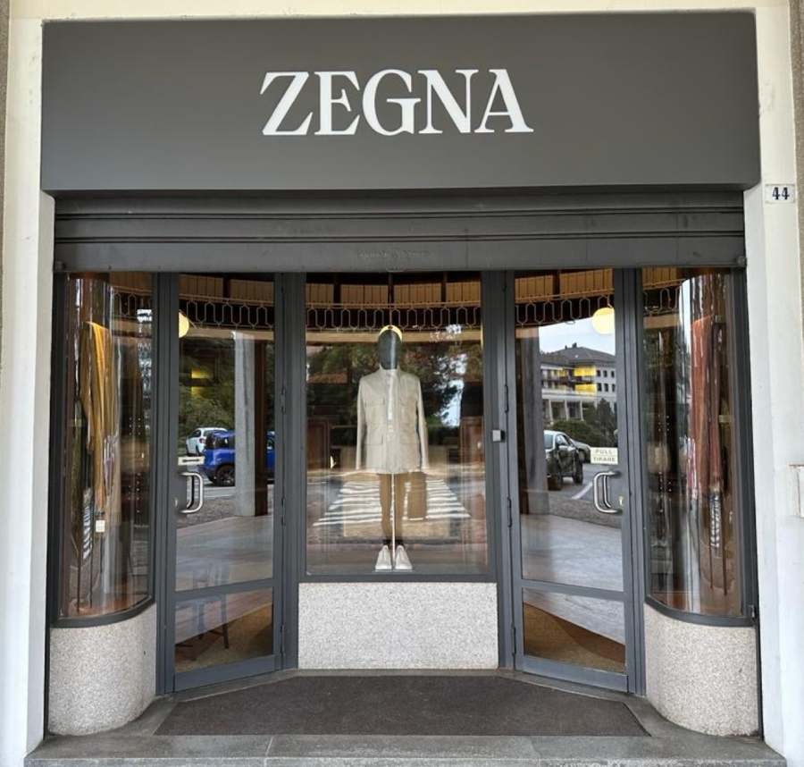 Vetrina Negozio Zegna Trivero