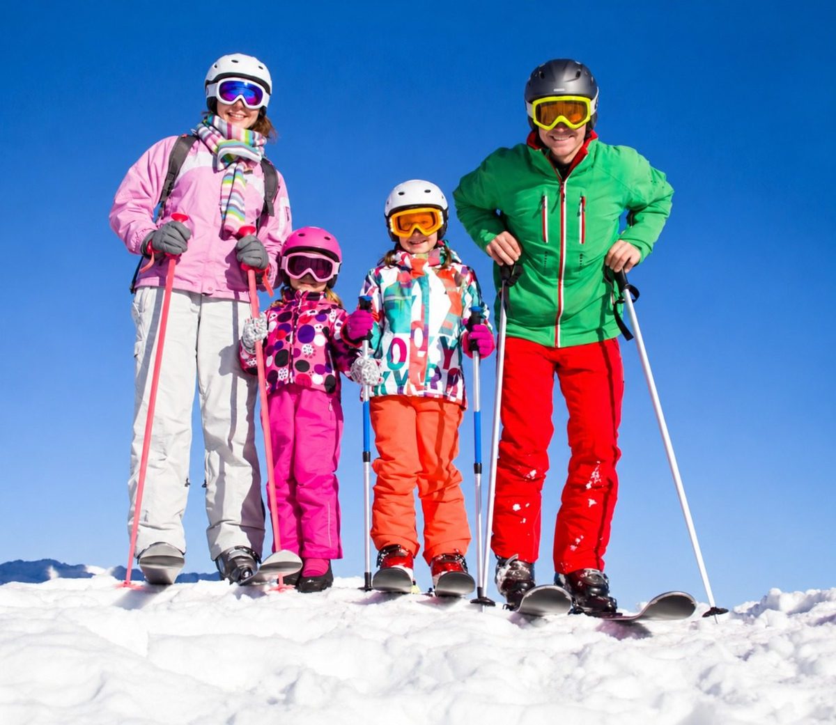 Una famiglia sugli sci